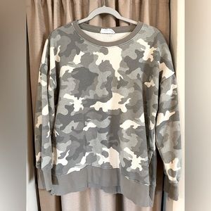 Hippie Rose camo sweatshirt, Large